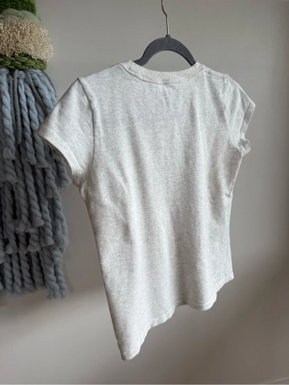 Rare Brandy Melville Horse Country, Kentucky Graphic Tee Cream Gray Heather - Picture 3 of 5